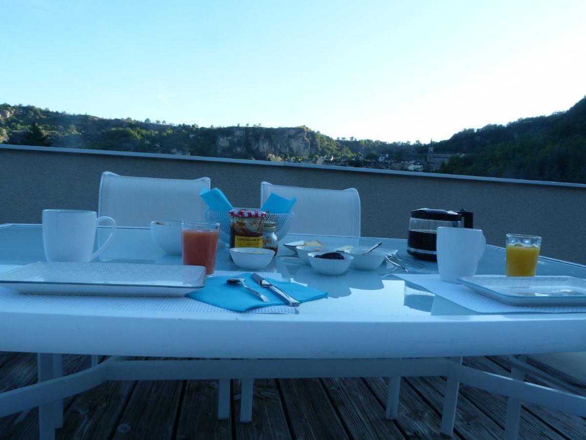 Bed and Breakfast La Desirade Salles-la-Source Exterior foto