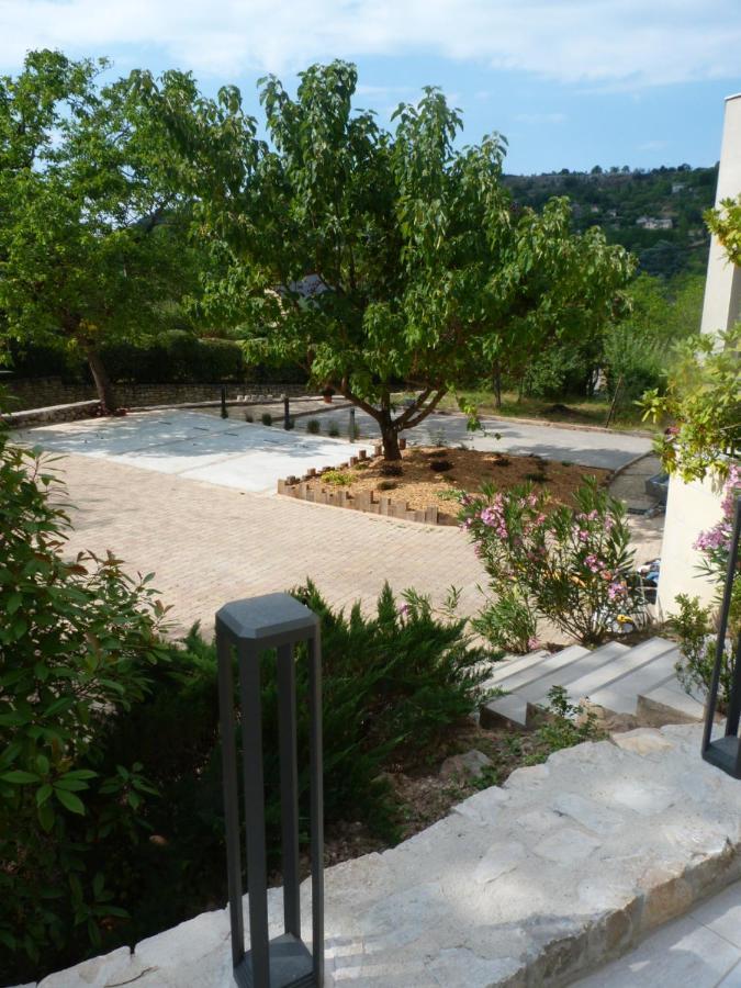 Bed and Breakfast La Desirade Salles-la-Source Exterior foto