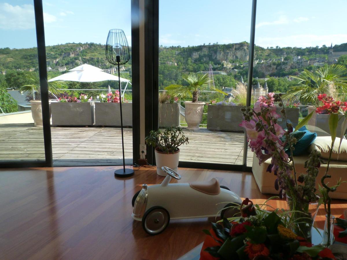 Bed and Breakfast La Desirade Salles-la-Source Exterior foto